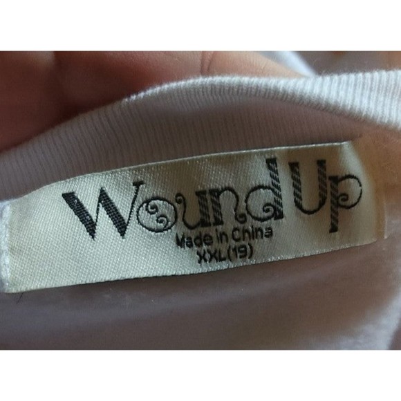 🌟 3 for $15 Deal! 🌟Wound Up sweatshirt white XXL 19 Ready for Friday - Picture 5 of 6